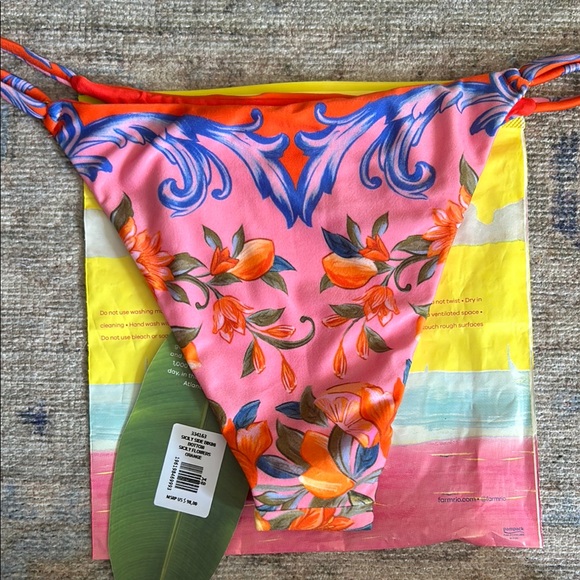 Farm Rio Sicily Flower Bikini Bottom NWT - Picture 7 of 7